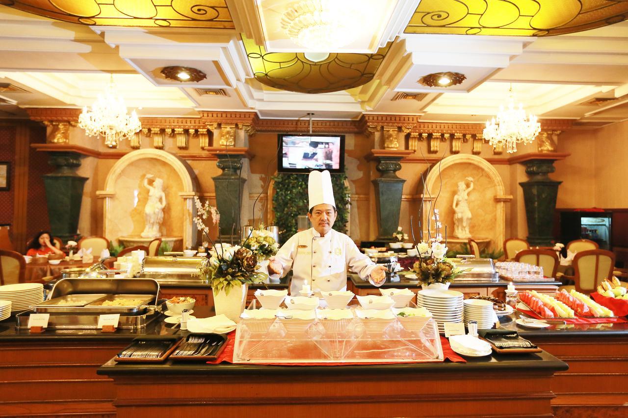 Gajahmada Graha Hotel Маланг Екстериор снимка